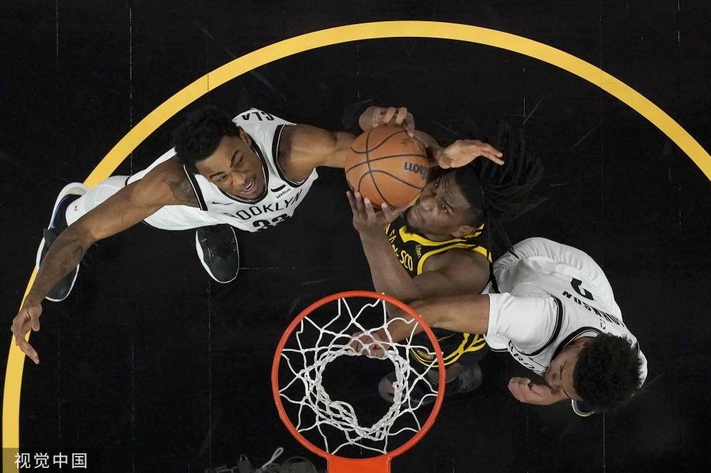 展现出了其 展现出了其