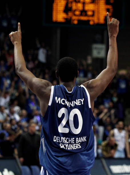 情况下的表 情况下的表